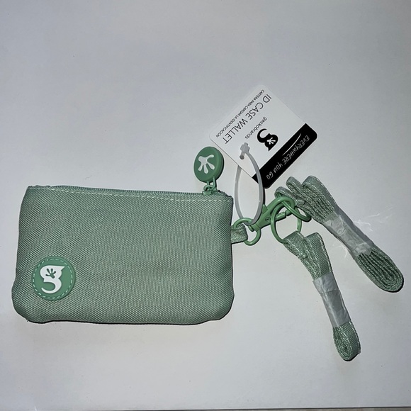 NWT GeckoBrands Daisy Green ID CASE WITH LANYARD & wristlet key holder - Picture 1 of 2